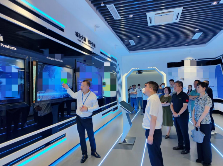 杭州市經信局黨組書記、局長王越劍等領導蒞臨中奧科技走訪調研